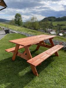 Dřevěný zahradní stůl pro děti