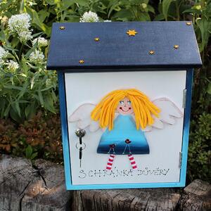 Dřevěná poštovní schránka důvěry - vesmírný anděl
