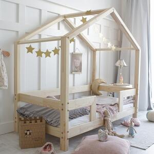 Domečková postel HouseBed s jednoduchou zábranou Velikost spací plochy: 120x60, Barva: přírodní dřevo