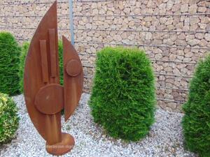 Kovová zahradní socha Půlměsíc s ornamenty 141 cm rezavá