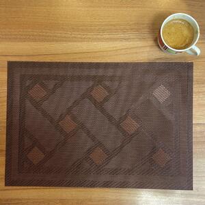 Prostírání Deluxe pod talíř Kendrick hnědá 35x45cm TiaHome
