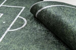 Makro Abra Dětský kusový koberec vhodný k praní BAMBINO 2138 Fotbalové hřiště protiskluzový zelený Rozměr: 120x170 cm