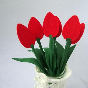 Tulipán červený