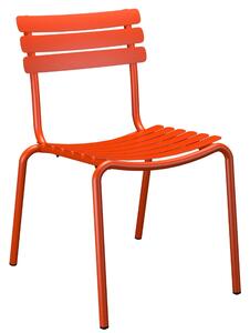 Houe Červená kovová zahradní židle Alua