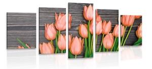 5-dílný obraz okouzlující oranžové tulipány na dřevěném podkladu - 100x50 cm