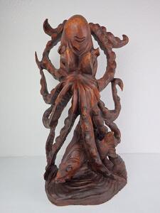 Soška CHOBOTNICE - hnědá, exotické dřevo, ruční práce, 55 cm