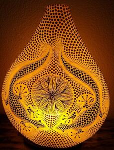 Stolní lampa žlutá GEKO, ručně malovaná, 40 cm, Indonésie