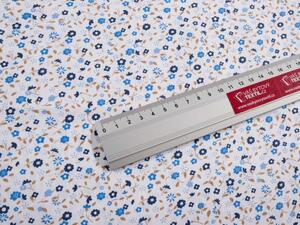 Biante Bavlněný povlak na polštář s lemem Sandra SA-077 Drobné modré kvítí 30 x 50 cm