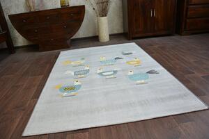 Makro Abra Dětský kusový koberec PASTEL 18413/052 - Slepičky kohout šedý Rozměr: 120x170 cm