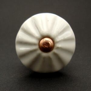 Knopka bílá- model 9 Barva kovu: antik tmavá