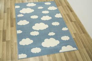 Dětský kusový koberec LUNA KIDS 533911/94922 Mráčky modrý / krémový Rozměr: 140x200 cm