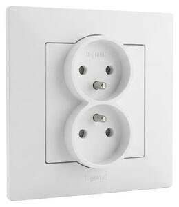 Legrand - Dvojitá zásuvka domovní s rámečkem NILOE STEP 250V bílá