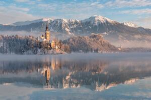 Fototapeta kostel u jezera Bled ve Slovinsku