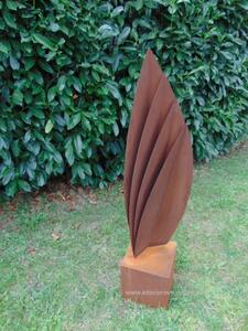 Kovová zahradní socha Listy 150 cm rezavá