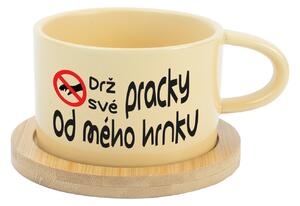 DRŽ SVÉ PRACKY OD MÉHO HRNKU - žlutý hrníček makronka 200 ml