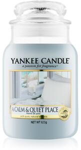 Yankee Candle A Calm & Quiet Place vonná svíčka Classic velká 623 g