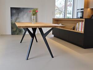 Jídelní stůl Ledňáček Velikost stolu (D x Š): 140 x 80 (cm), Typ a sukovitost dřeva: Jasan (0 Kč), Barva kovových nohou: Bílá mat - RAL 9010 (0 Kč)