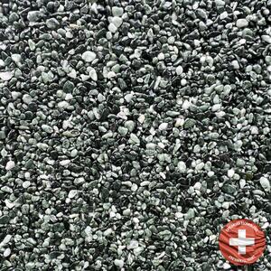 Báča Beton Kamenný koberec na podlahu Verde Alpi Frakce: Jemná (0,7 – 1,8 mm), vydatnost setu 1,8 m², Doporučené použití v: interiéru - dvousložková epoxidová pryskyřice