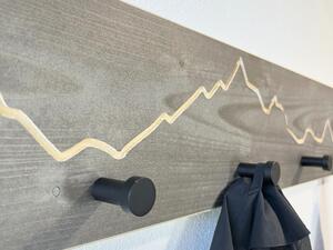 Dřevěný nástěnný věšák s motivem hor velikost: 40 cm - 3 háčky