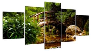 Obraz dřevěného mostu přes říčku (150x80 cm)