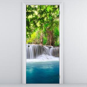 Fototapeta na dveře - Vodopád s modrou hladinou (95x205cm)