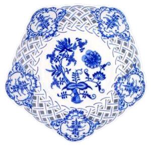 Český porcelán Cibulák Dekorativní pětihranná prolamovaná mísa 24 cm