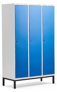 AJ Produkty Šatní skříňka CLASSIC, s nohami, 3 sekce, 1940x1200x550 mm, modré dveře