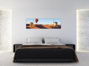 Obraz - létající balóny v poušti (170x50 cm)