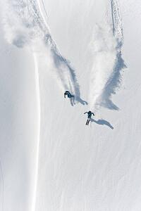 Umělecká fotografie Aerial view of two skiers skiing, Creativaimage, (26.7 x 40 cm)