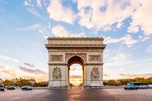 Umělecká fotografie Arc de Triomphe at sunrise, Paris, France, Alexander Spatari, (40 x 26.7 cm)