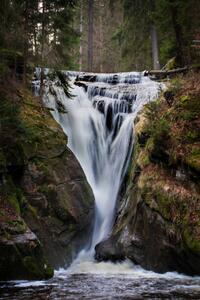 Umělecká fotografie Scenic view of waterfall in forest,Czech Republic, Adrian Murcha / 500px, (26.7 x 40 cm)