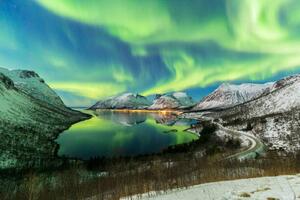 Fotografie The aurora borealis lights up in, Francesco Bergamaschi