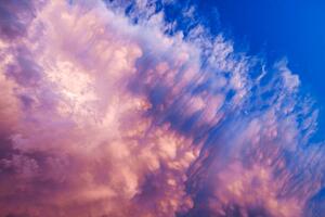 Umělecká fotografie Surreal science fiction fantasy cloudscape, purple, Andrew Merry, (40 x 26.7 cm)