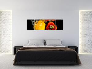 Obraz - papriky ve vodě (170x50 cm)