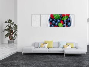 Obraz - miska s lesním ovocem (170x50 cm)