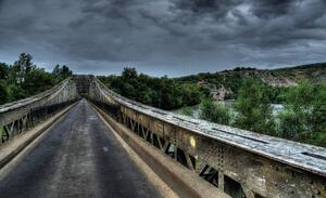 Fototapeta - Starý kovový most (254x184 cm)