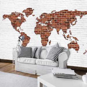 Fototapeta - Mapa světa na cihlové zdi (152,5x104 cm)