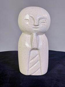 Soška Mnich 21 cm z umělého kamene – klidná dekorace v japonském stylu