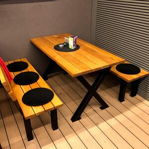 KULHÁNEK nábytek Zahradní stůl s kovovými nohami „X“ Odstín nátěru: olej - bezbarvý, Velikost desky: 140x70 cm, Odstín podnože: černá - RAL 9005