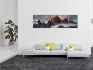 Obraz - Italské dolomity schované v mlze (170x50 cm)