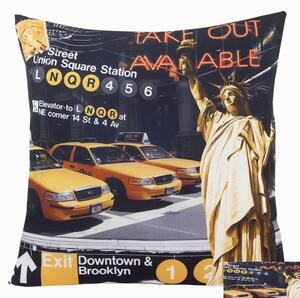 Černý povlak na polštář se žlutými taxíky a Sochou Svobody