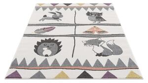 Béžový koberec s motivem lesní zvířátka do dětského pokoje
