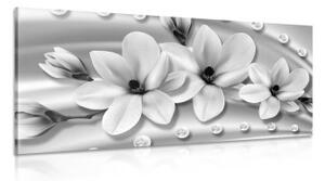 Obraz luxusní magnolie s perlami v černobílém provedení - 100x50 cm