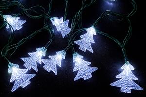 Vnitřní vánoční řetěz s LED diodami ve tvaru vánočních stromečků - studená bílá, zelený kabel, 6m, 50 LED