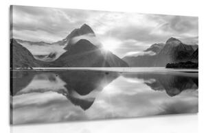 Obraz krásný východ slunce na Novém Zélandu v černobílém provedení - 90x60 cm