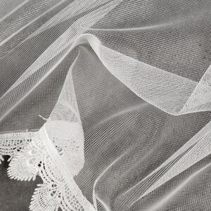 Bílá záclona na kroužcích MAYA s ozdobnou krajkou 300x145 cm