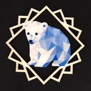 AMADEA Dřevěná ozdoba barevná lední medvěd 9 cm