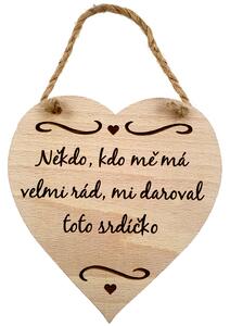 AMADEA Dřevěné srdce s textem Někdo, kdo mě má velmi rád..., masivní dřevo, 16 x 15 cm