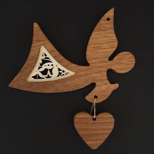 AMADEA Dřevěná ozdoba z masivu s vkladem - anděl s ornamentem a srdcem 11 cm