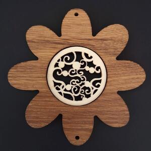 AMADEA Dřevěná ozdoba z masivu s vkladem - květ s ornamentem 10 cm